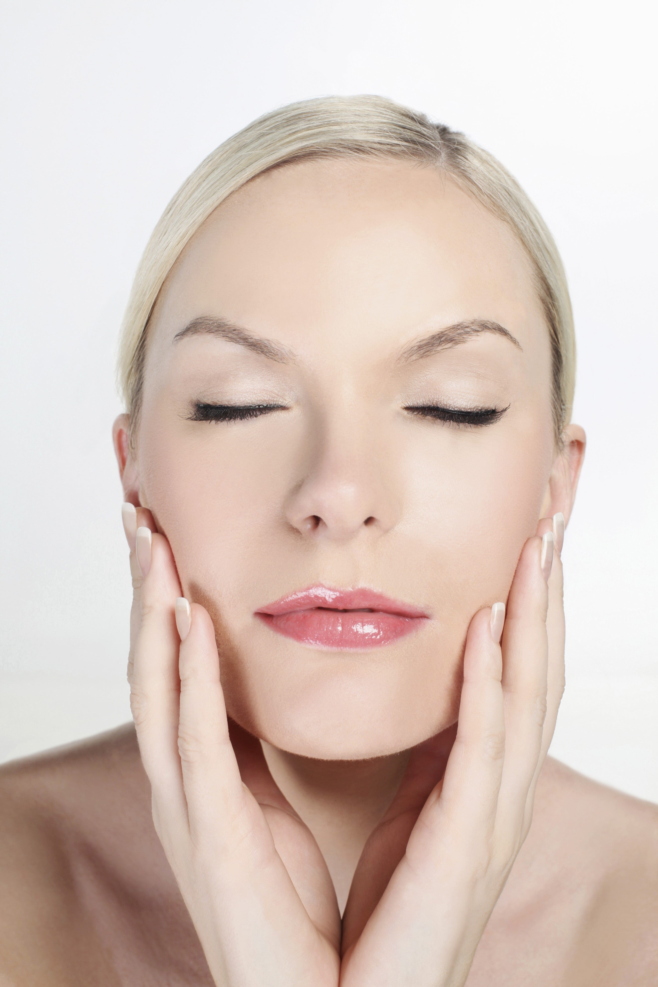 Is It A Good Idea For Women To Shave Their Faces? Thse Science Of